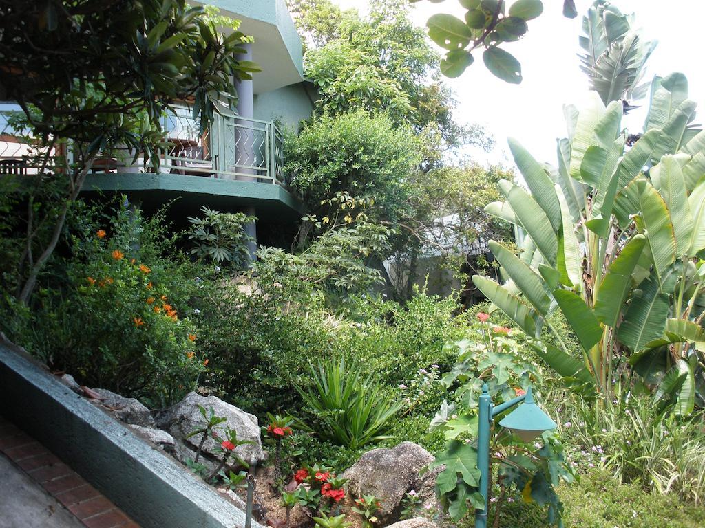 Joern'S Gaestehaus Mbombela Oda fotoğraf
