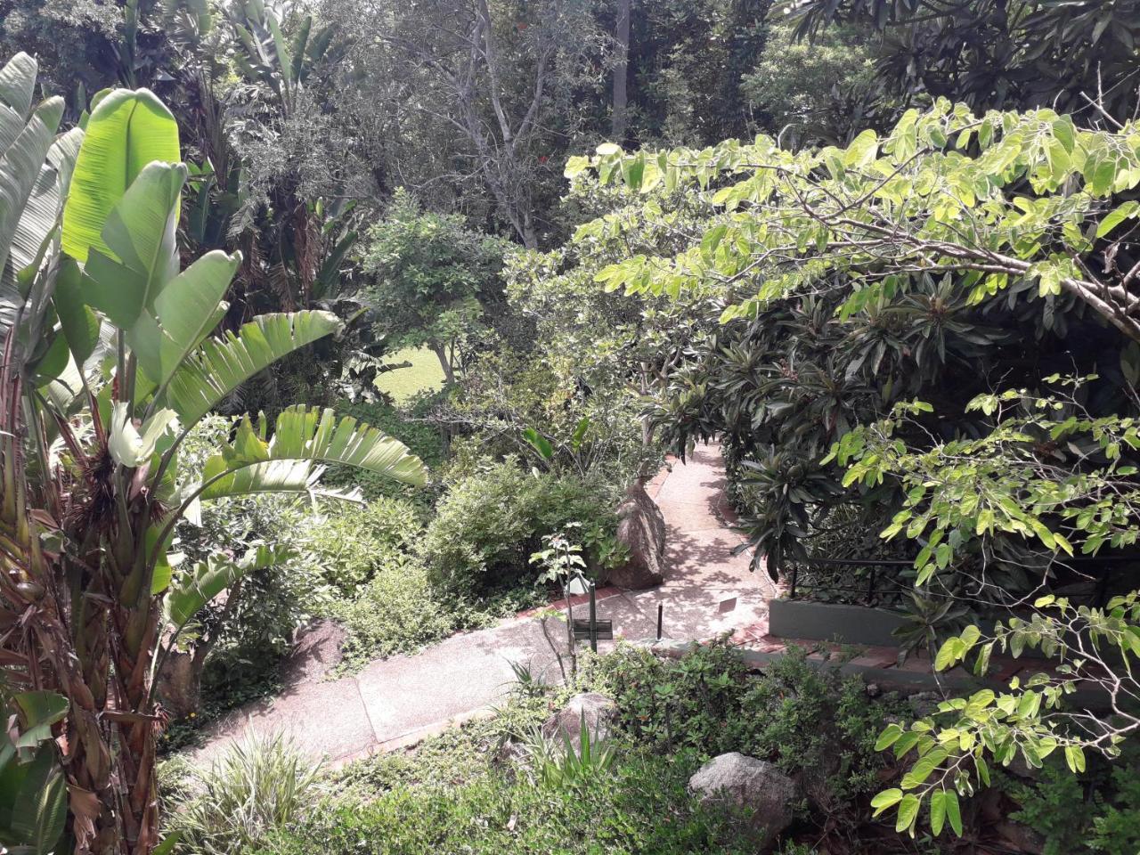 Joern'S Gaestehaus Mbombela Dış mekan fotoğraf